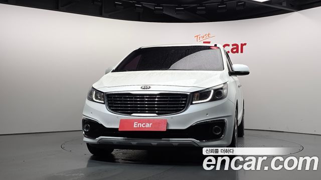 Kia Canival 2015 — photo 3