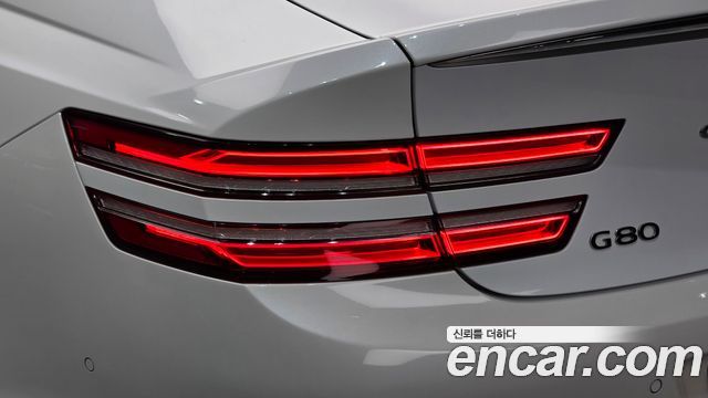 Genesis G80 2021 — photo 9