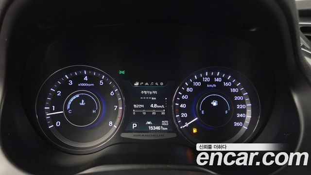 Hyundai Grandeur 2016 — photo 11