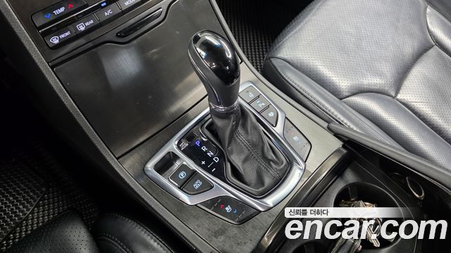 Hyundai Grandeur 2016 — photo 12