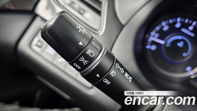 Hyundai Grandeur 2016 — photo 28