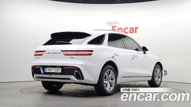 Genesis GV70 2023 — photo 2