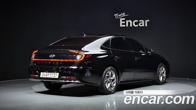 Hyundai Sonata 2022 — photo 2