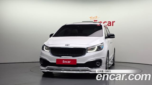 Kia Canival 2018 — photo 3