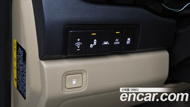 Kia Canival 2018 — photo 25