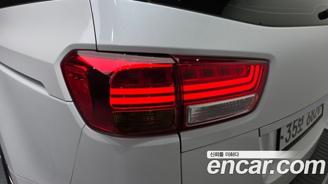 Kia Canival 2018 — photo 9