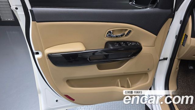 Kia Canival 2018 — photo 14