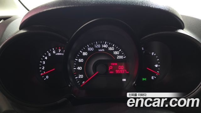Kia RAY 2016 — photo 8