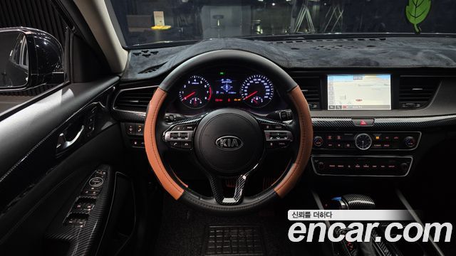 Kia K7 2019 — photo 13