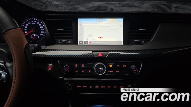 Kia K7 2019 — photo 14