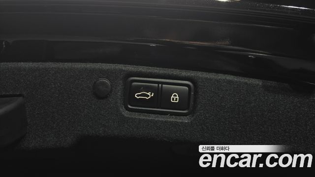 Kia K7 2019 — photo 20