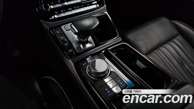 Genesis EQ900 2016 — photo 12