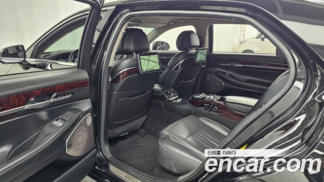 Genesis EQ900 2016 — photo 18