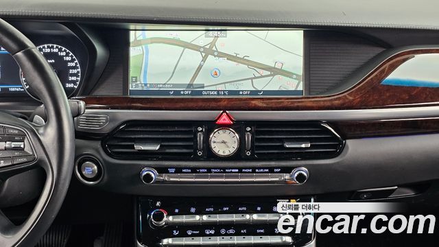 Genesis EQ900 2016 — photo 26