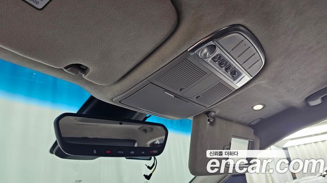 Genesis EQ900 2016 — photo 28