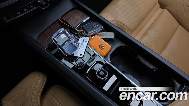 Volvo S60 2024 — photo 12
