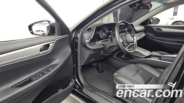 Hyundai Grandeur 2023 — photo 13