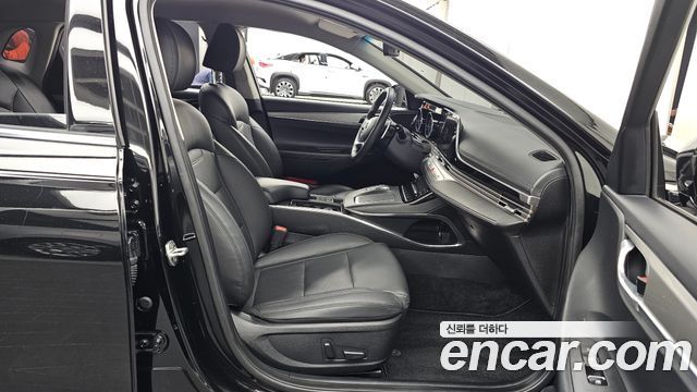 Hyundai Grandeur 2023 — photo 17
