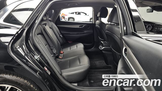 Hyundai Grandeur 2023 — photo 18