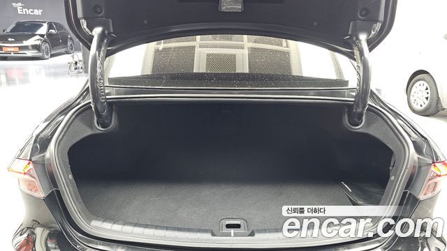 Hyundai Grandeur 2023 — photo 26
