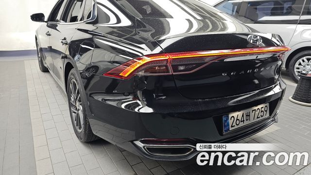 Hyundai Grandeur 2023 — photo 9