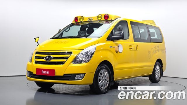Hyundai Starex 2016 — photo 2