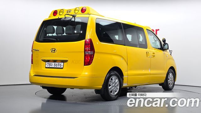 Hyundai Starex 2016 — photo 3