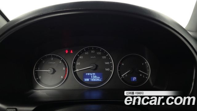 Hyundai Starex 2016 — photo 8