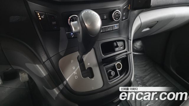 Hyundai Starex 2016 — photo 9