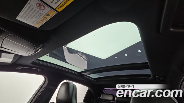 Lincoln Continental 2017 — photo 24