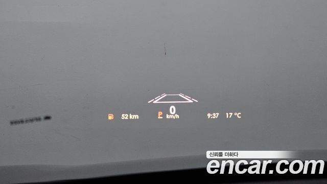 Lincoln Continental 2017 — photo 31