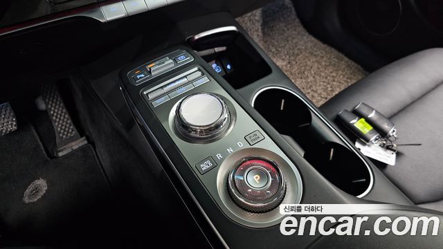 Genesis GV70 2021 — photo 9