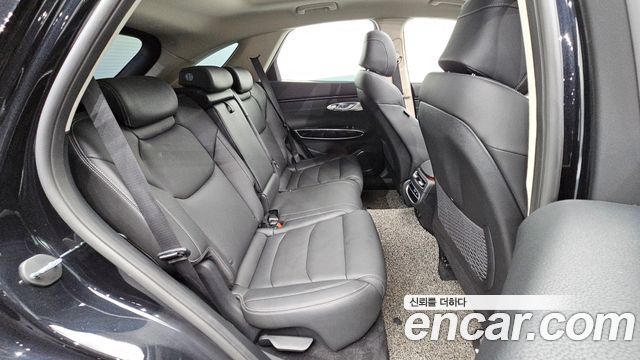 Genesis GV70 2021 — photo 11
