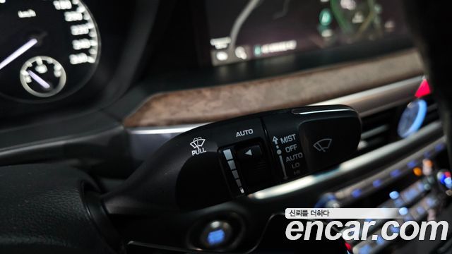 Genesis G90 2019 — photo 29