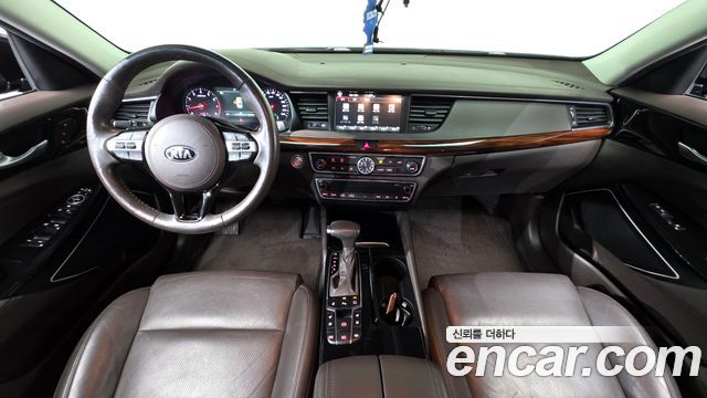 Kia K7 2017 — photo 10