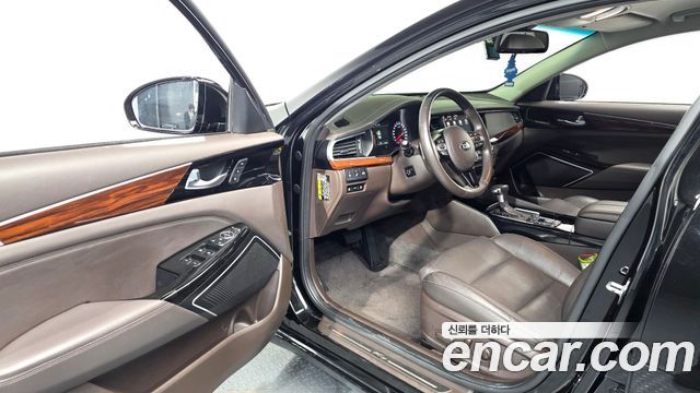 Kia K7 2017 — photo 13