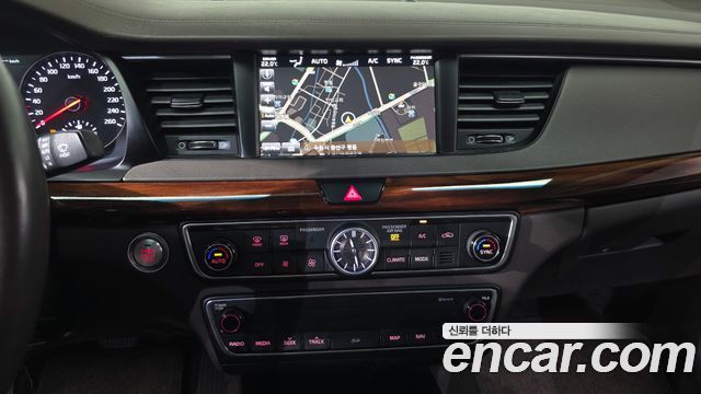 Kia K7 2017 — photo 19
