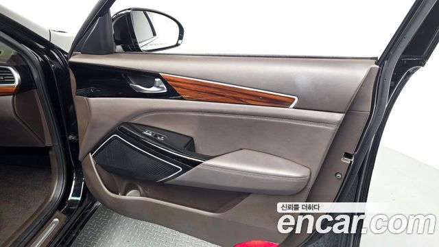 Kia K7 2017 — photo 14