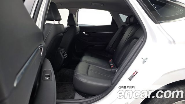 Hyundai Sonata 2022 — photo 12