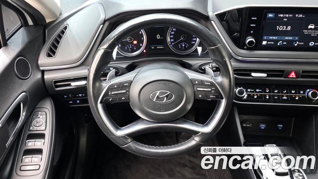 Hyundai Sonata 2022 — photo 13