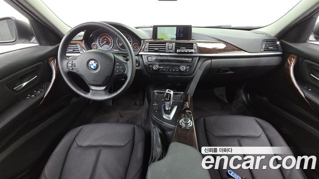 BMW 3-Series 2012 — photo 7