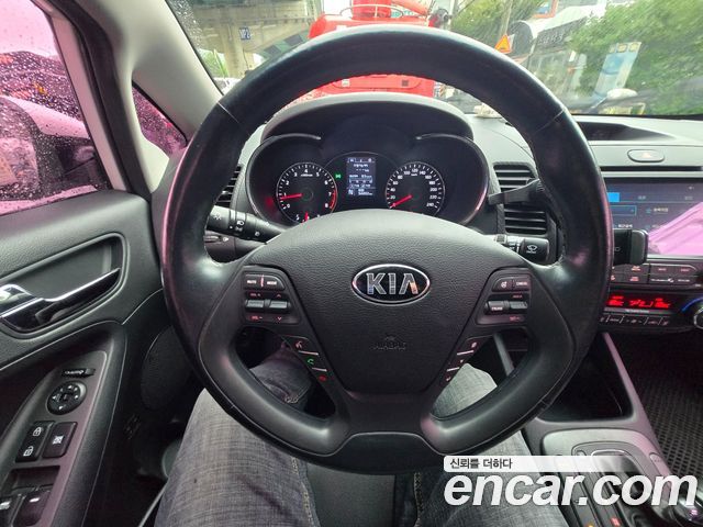 Kia K3 2014 — photo 7
