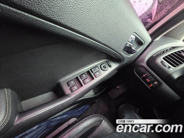 Kia K3 2014 — photo 10