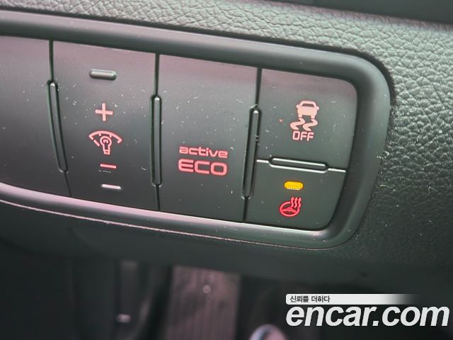 Kia K3 2014 — photo 12