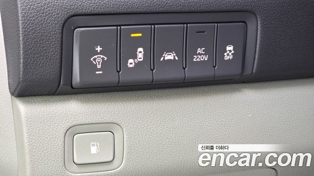 Kia Canival 2018 — photo 14
