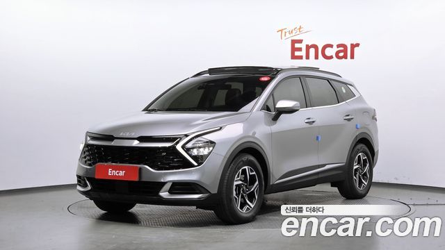 Kia Sportage 2023 — photo 1