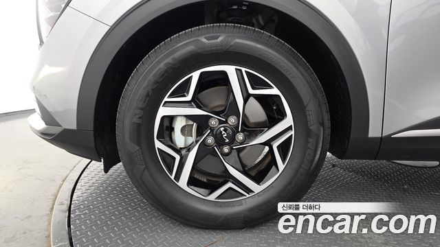 Kia Sportage 2023 — photo 5