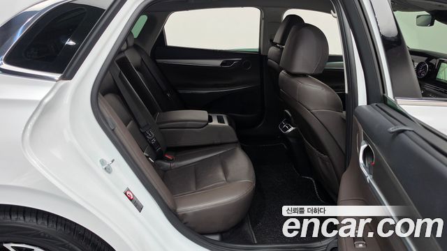 Hyundai Grandeur 2022 — photo 17