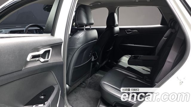 Kia Sportage 2022 — photo 17