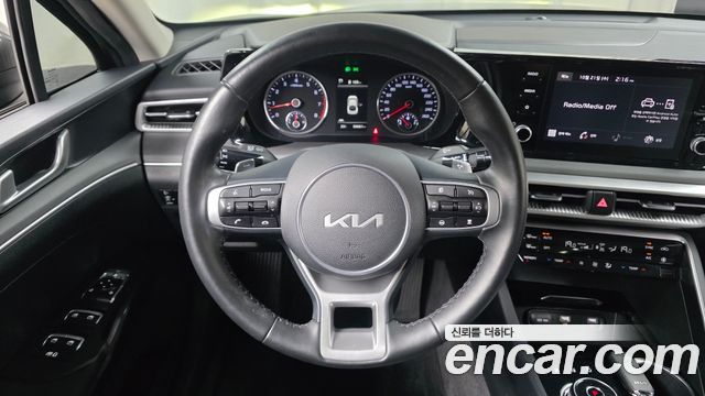 Kia K5 2022 — photo 20